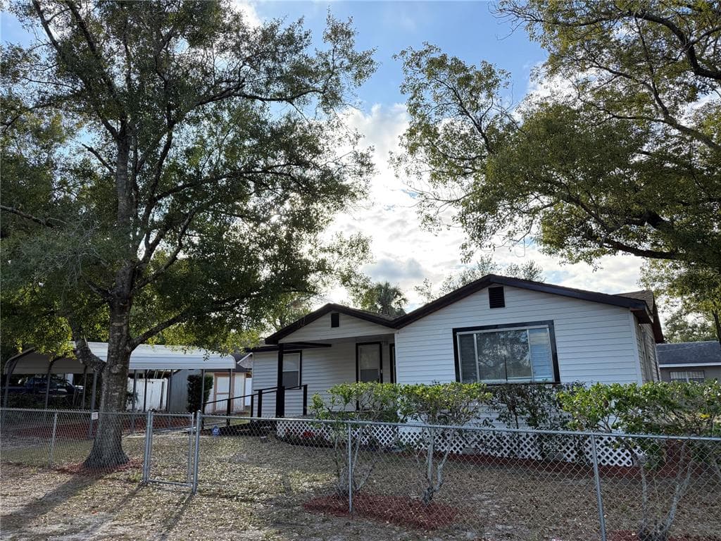 9624 12TH STREET, TAMPA, FL 33612