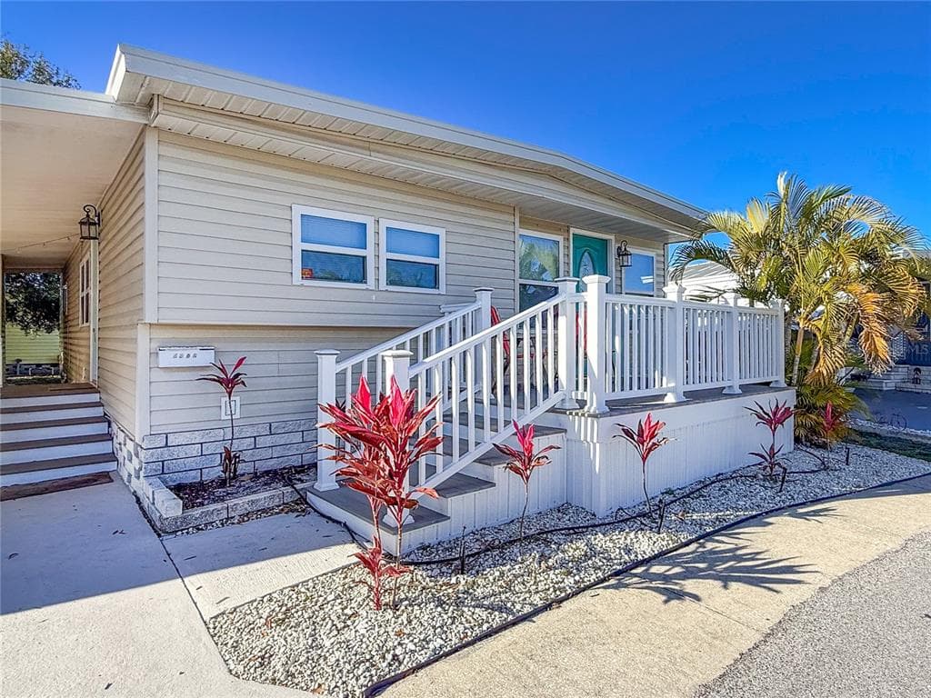 4902 91ST LANE, ST PETERSBURG, FL, 33708 photo 2