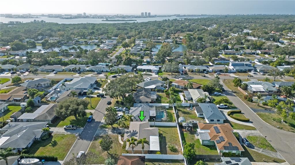 11535 64TH TERRACE, SEMINOLE, FL 33772 photo 2