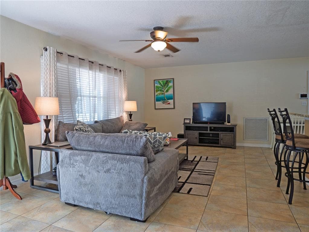 11535 64TH TERRACE, SEMINOLE, FL 33772 photo 5