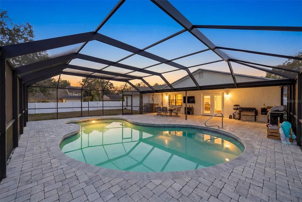 7813 RIVER RIDGE DRIVE, TEMPLE TERRACE, FL 33637 photo 2