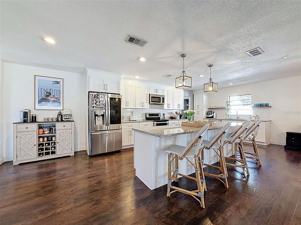 7813 RIVER RIDGE DRIVE, TEMPLE TERRACE, FL 33637 photo 3