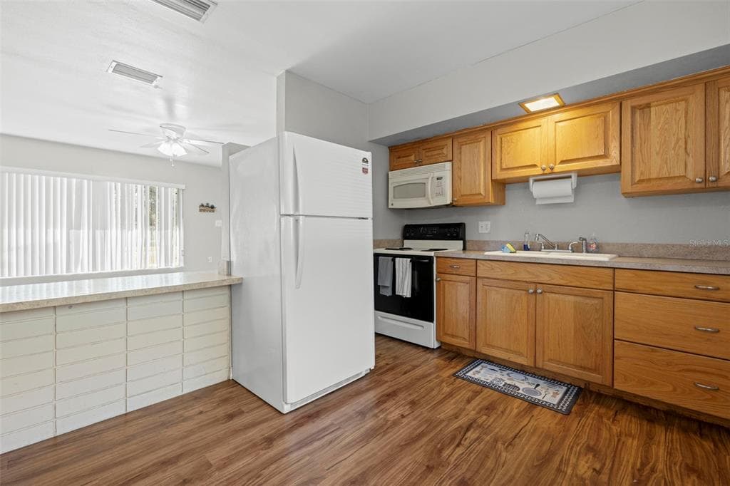 104 EDERINGTON DRIVE, BROOKSVILLE, FL 34601 photo 4