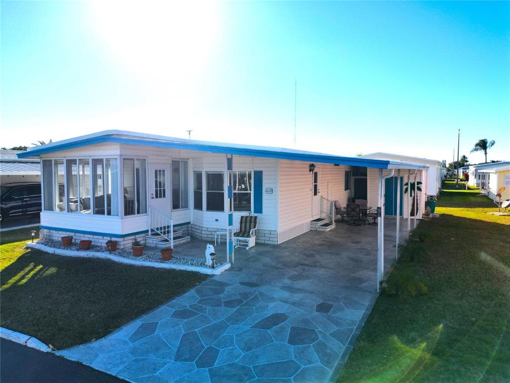 2029 WAILUA Drive, HOLIDAY, FL 34691 photo 2