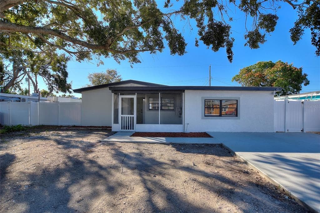 4712 MURRAY HILL DRIVE, TAMPA, FL 33615