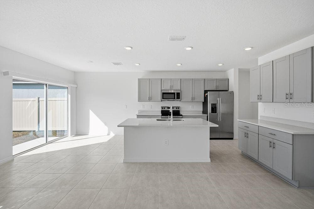 12486 WHISK Court, HUDSON, FL 34669 photo 2