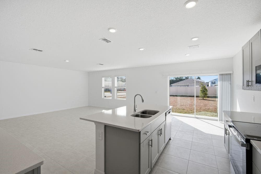 12486 WHISK Court, HUDSON, FL 34669 photo 3