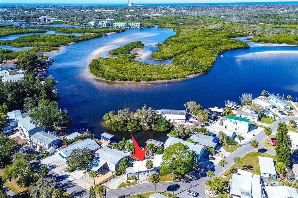 505 RIVERVIEW LANE, TARPON SPRINGS, FL 34689