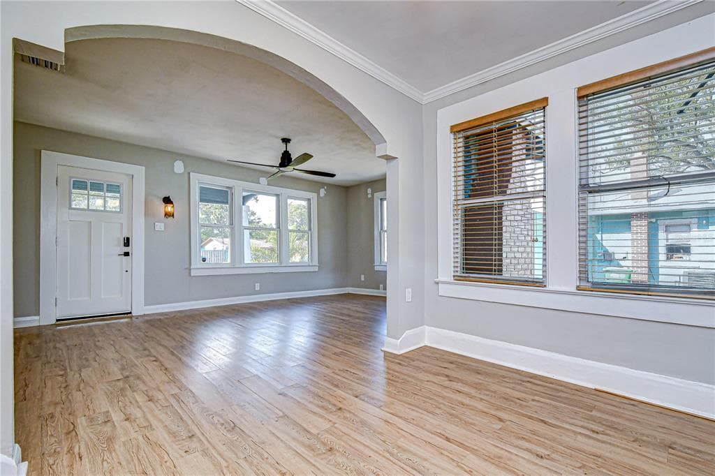 5915 OTIS AVENUE, TAMPA, FL 33604 photo 3