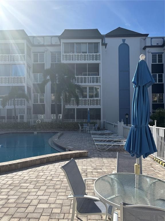 139 BLUFF VIEW DRIVE, Unit# 204, BELLEAIR BLUFFS, FL, 33770 photo 3