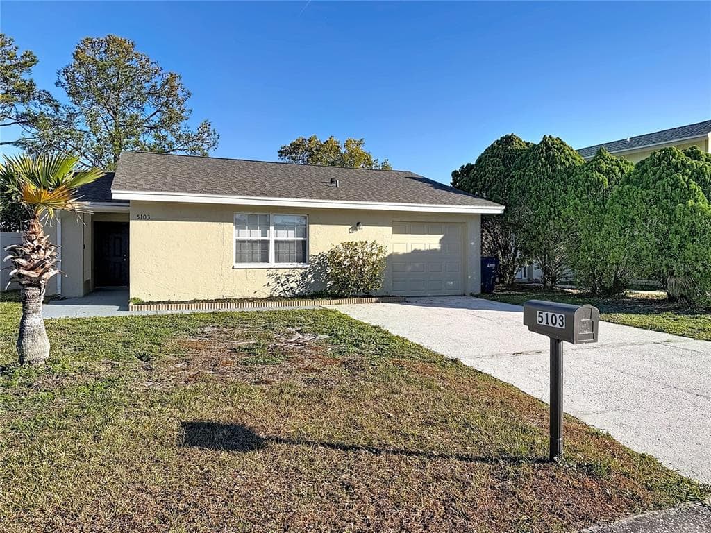 5103 STONEHAVEN COURT, TAMPA, FL 33624