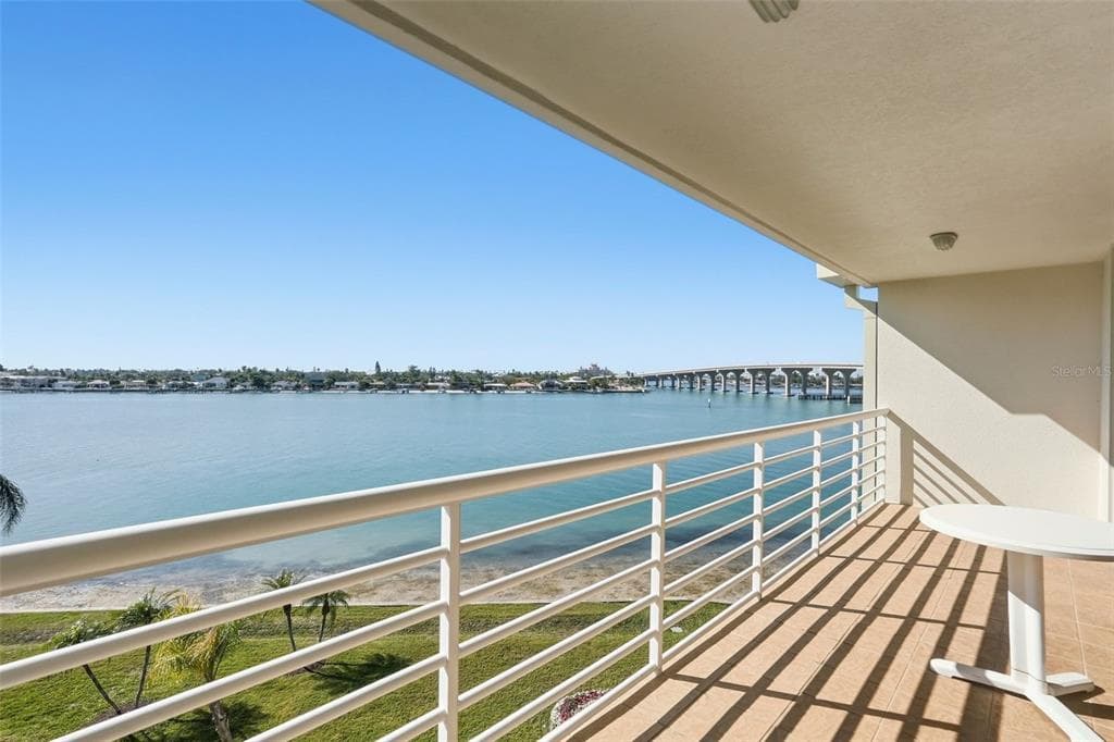 6001 BAHIA DEL MAR CIRCLE Unit 529, Street PETERSBURG, FL 33715 photo 4