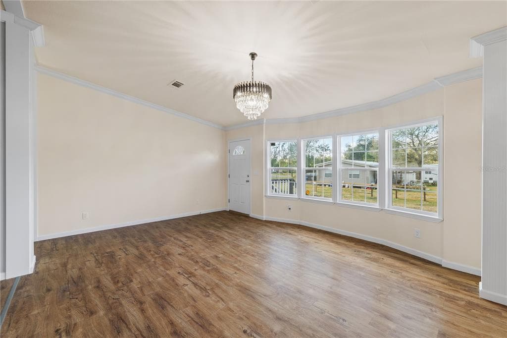 8019 MEADOWVIEW Circle, TAMPA, FL 33625 photo 4