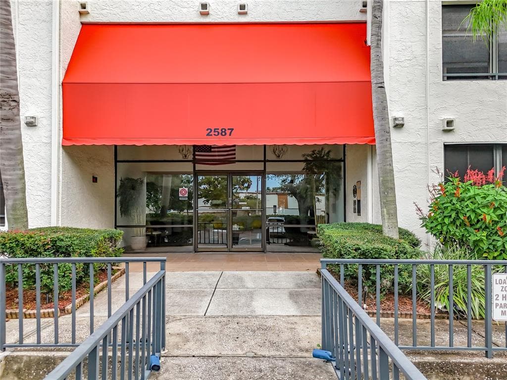 2587 COUNTRYSIDE Boulevard Unit 6111, CLEARWATER, FL 33761 photo 3