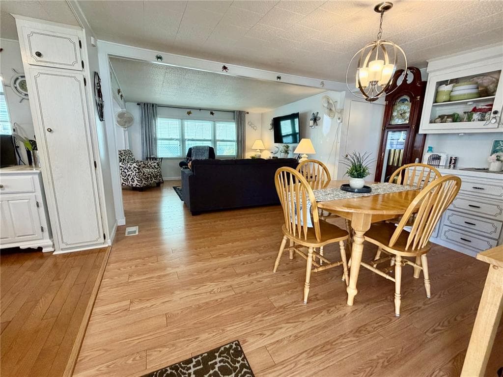 34483 CACTUS Drive, PINELLAS PARK, FL 33781 photo 5