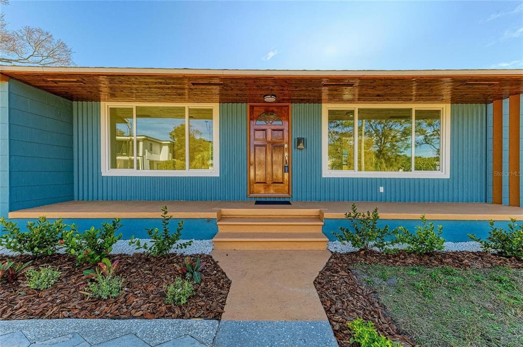 3194 10TH AVENUE, Street PETERSBURG, FL 33713 photo 2