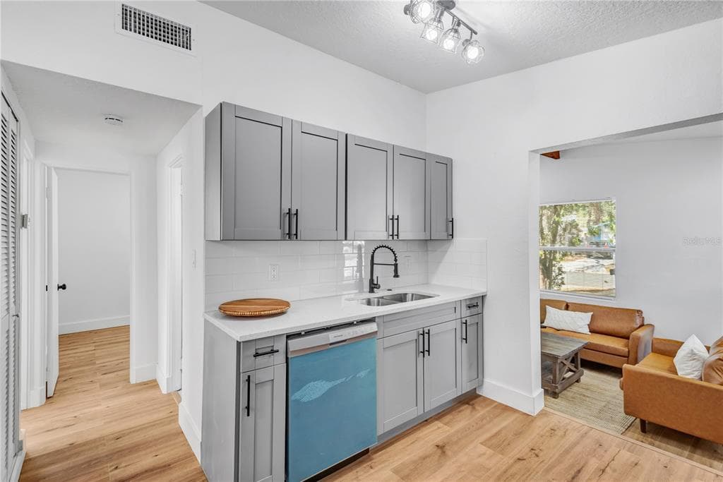 5102 NEWTON AVENUE, GULFPORT, FL 33707 photo 5