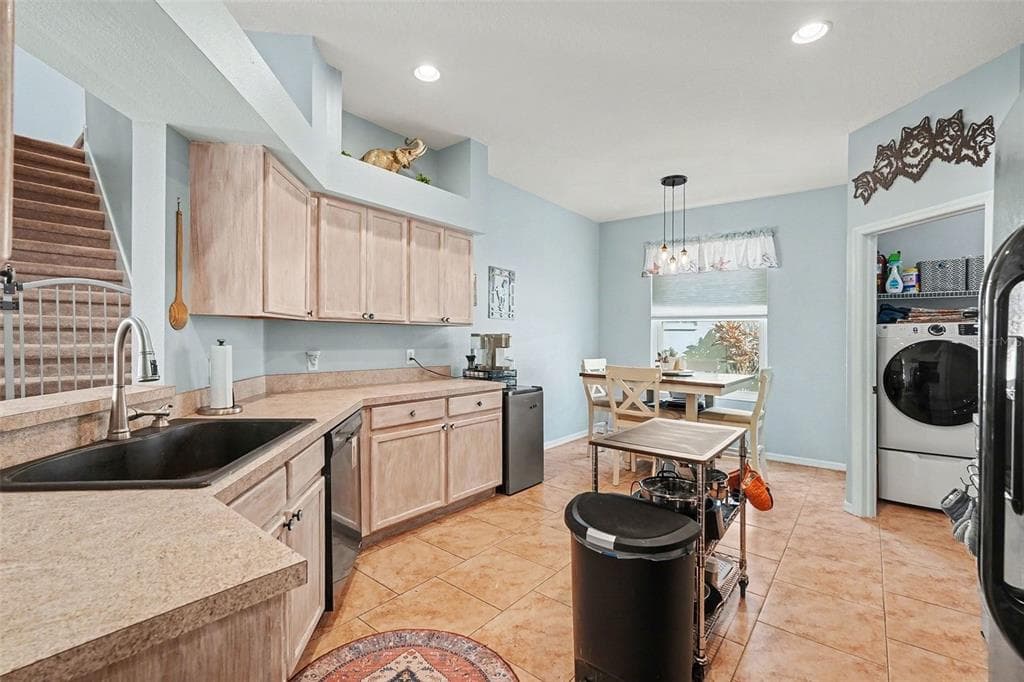 12757 STANDBRIDGE DRIVE, RIVERVIEW, FL 33579 photo 5