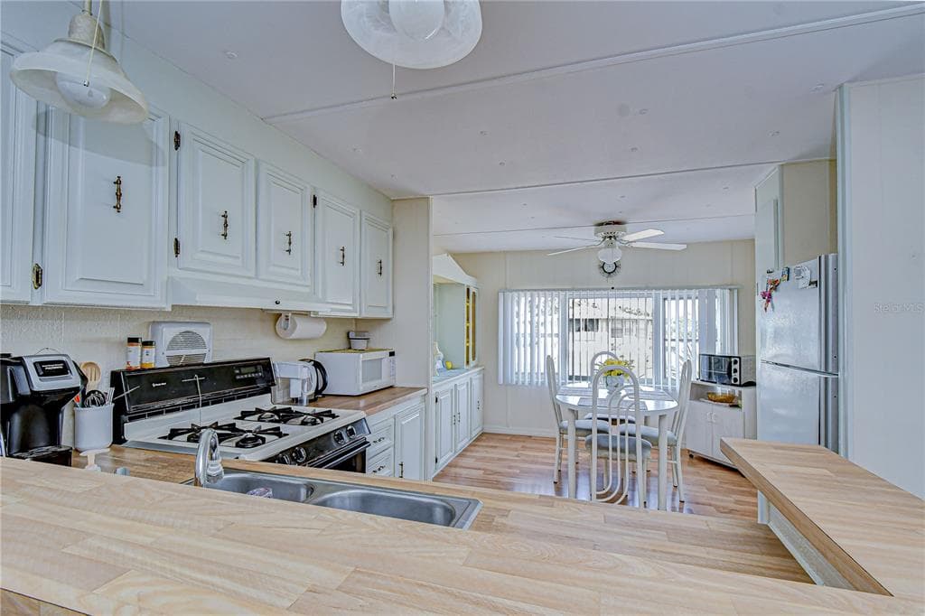 39612 STERLING DRIVE, ZEPHYRHILLS, FL 33542 photo 5