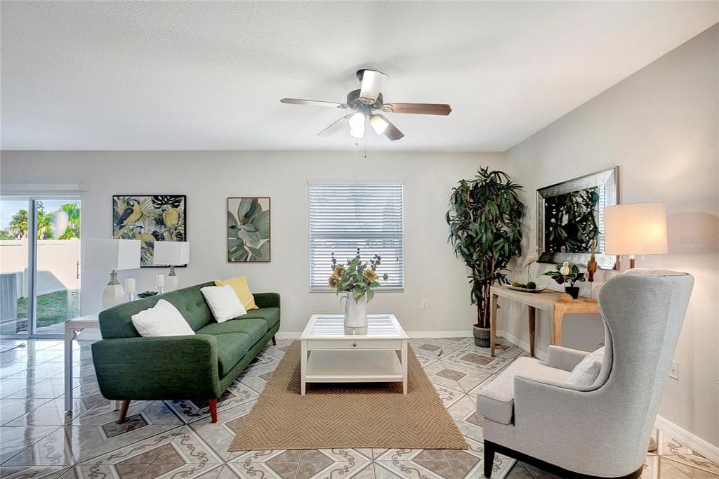 359 CASCADE BEND DRIVE, RUSKIN, FL 33570 photo 5