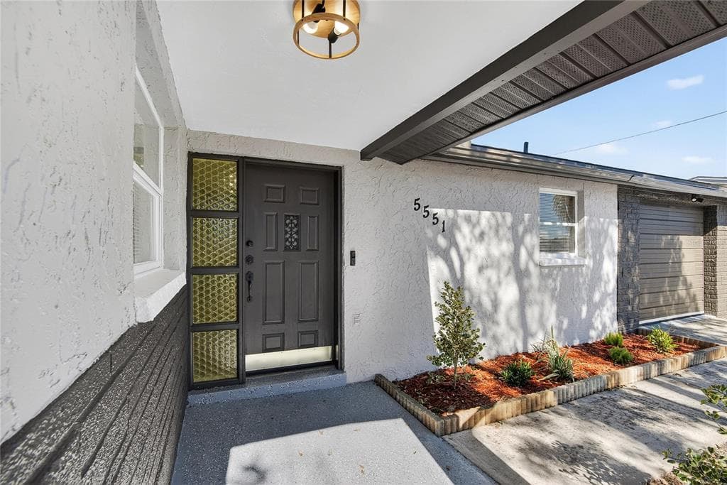 5551 MOSAIC DRIVE, HOLIDAY, FL 34690 photo 3