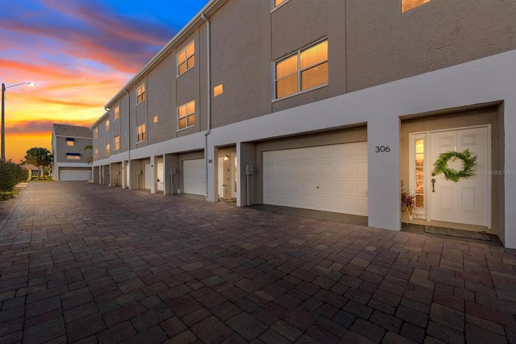 1117 PINELLAS BAYWAY, Unit# 306, ST PETERSBURG, FL, 33715