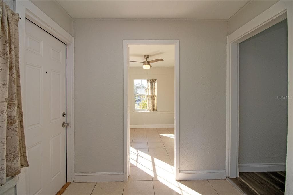 2425 AUBURN STREET, ST PETERSBURG, FL, 33712 photo 5