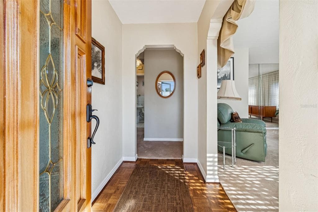 607 MATANZAS Avenue, TAMPA, FL 33609 photo 5