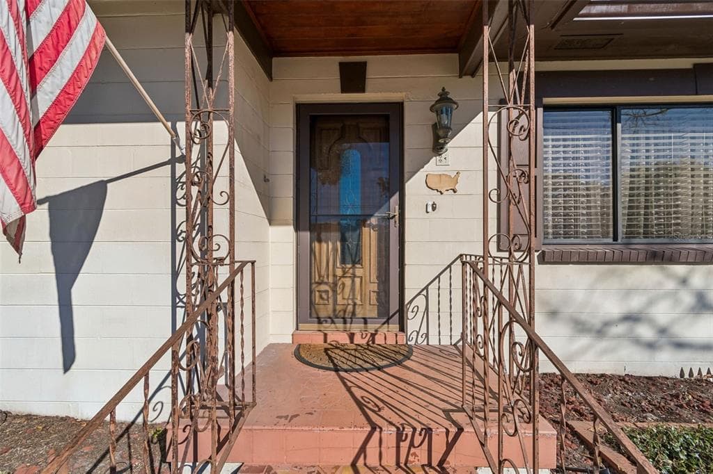 607 MATANZAS Avenue, TAMPA, FL 33609 photo 4