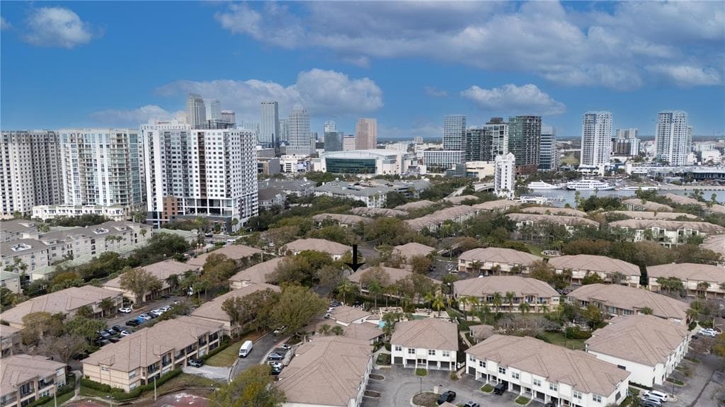 601 ARBOR LAKE LANE Unit 601, TAMPA, FL 33602 photo 2