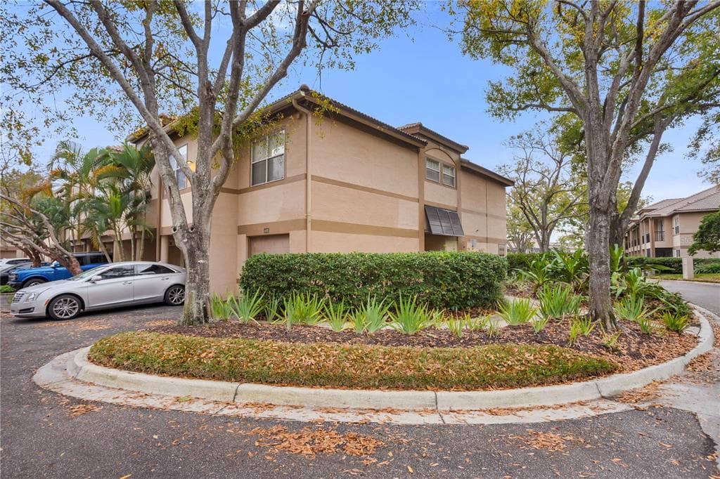 601 ARBOR LAKE LANE Unit 601, TAMPA, FL 33602 photo 4