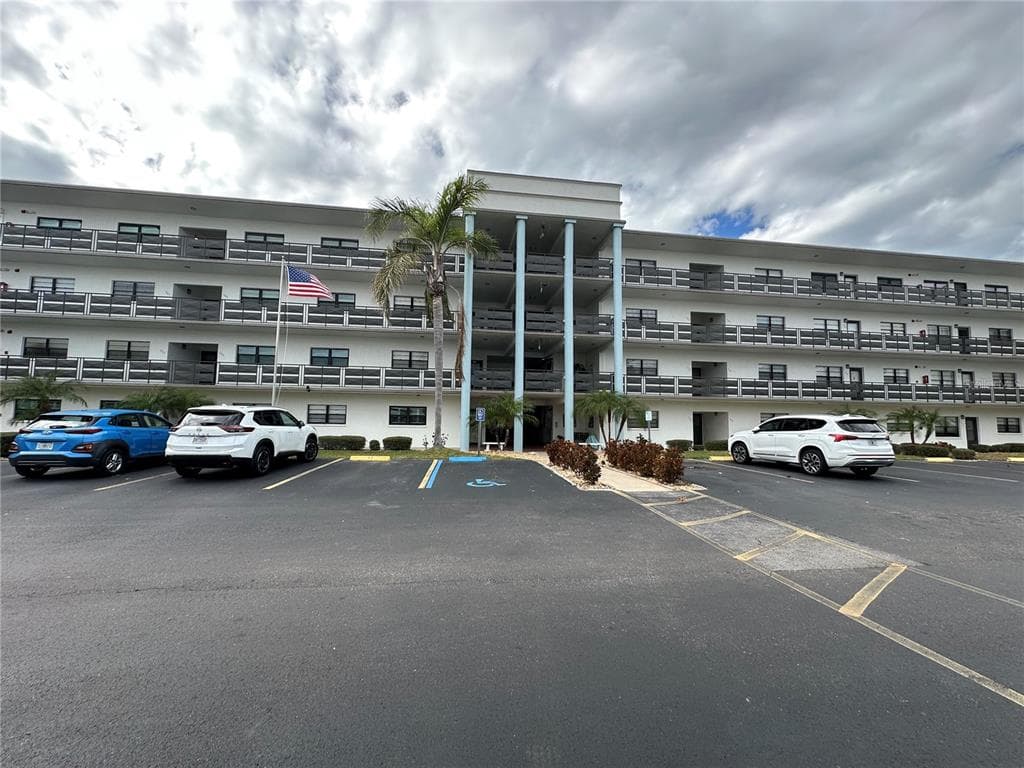 5980 80TH STREET Unit 108, Street PETERSBURG, FL 33709