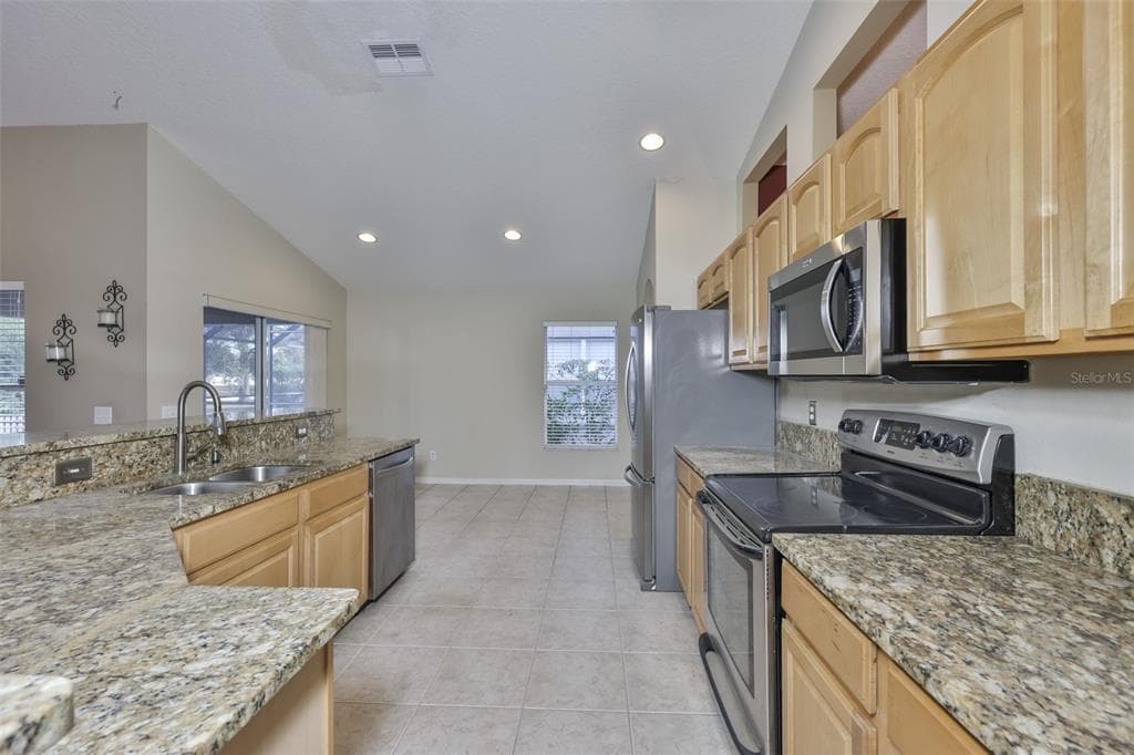 11434 CYPRESS RESERVE DRIVE, TAMPA, FL 33626 photo 2