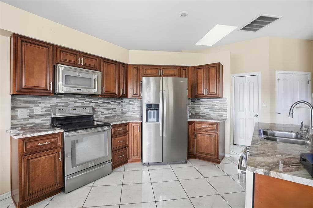 3352 ST IVES BOULEVARD, SPRING HILL, FL, 34609 photo 5