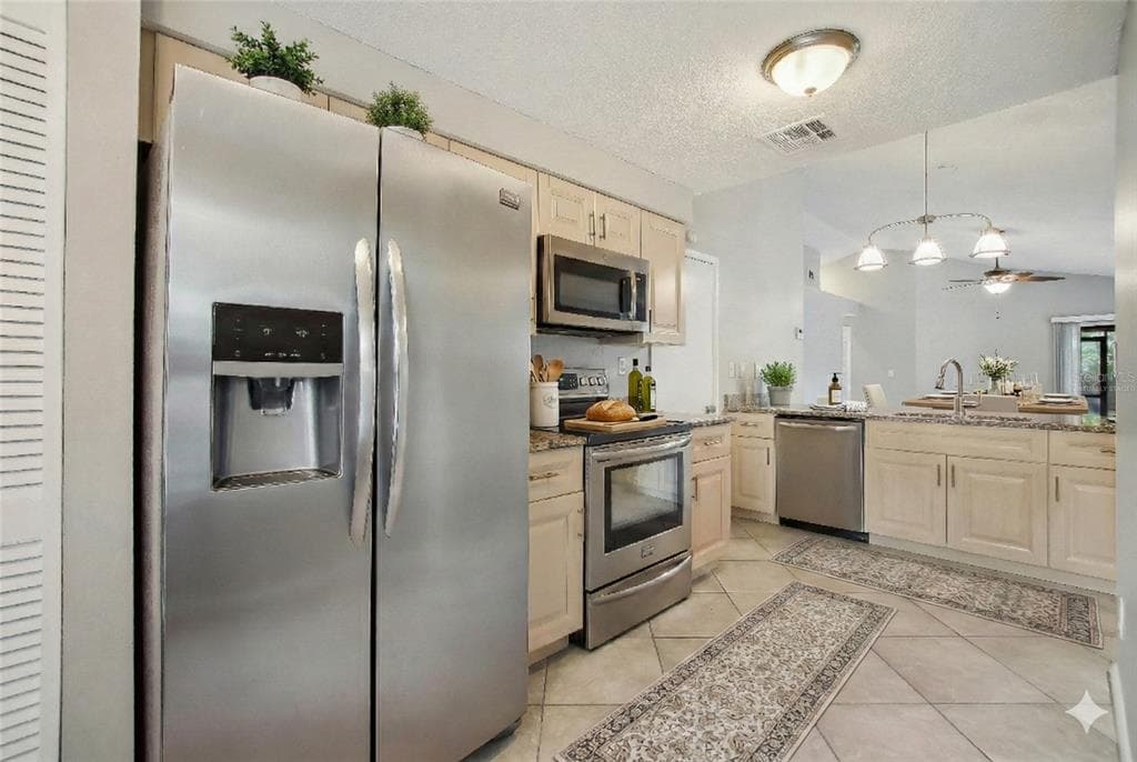 787 ARTHURS Court, TARPON SPRINGS, FL 34689 photo 3