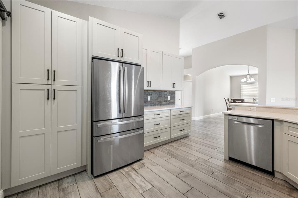 2709 BUTTERFLY LANDING Drive, LAND O LAKES, FL 34638 photo 2