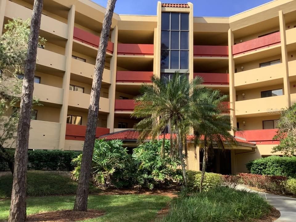 3076 EASTLAND BOULEVARD Unit 404, CLEARWATER, FL 33761 photo 2