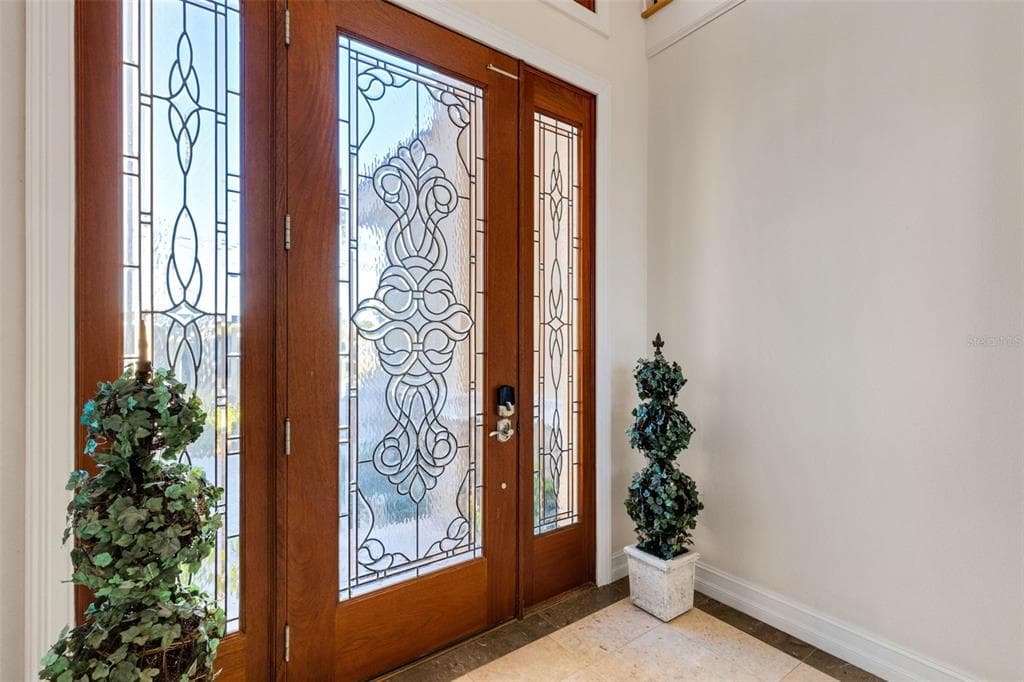 13423 GULF LANE, MADEIRA BEACH, FL, 33708 photo 4