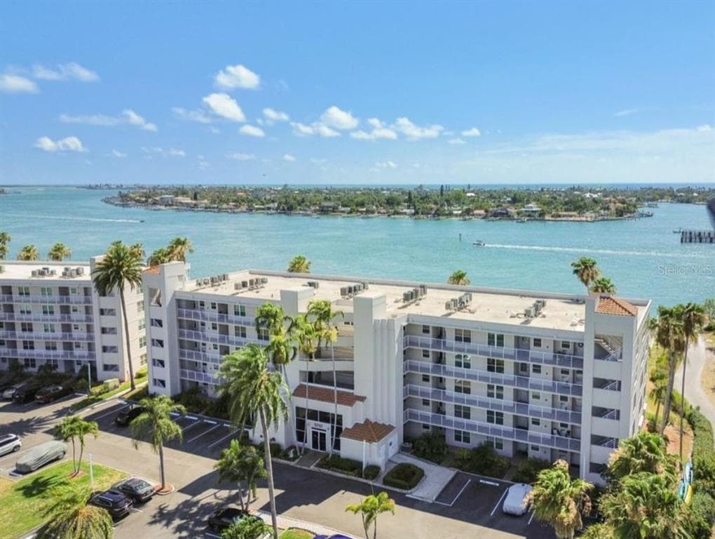 5701 BAHIA DEL MAR CIRCLE Unit 302, Street PETERSBURG, FL 33715 photo 5