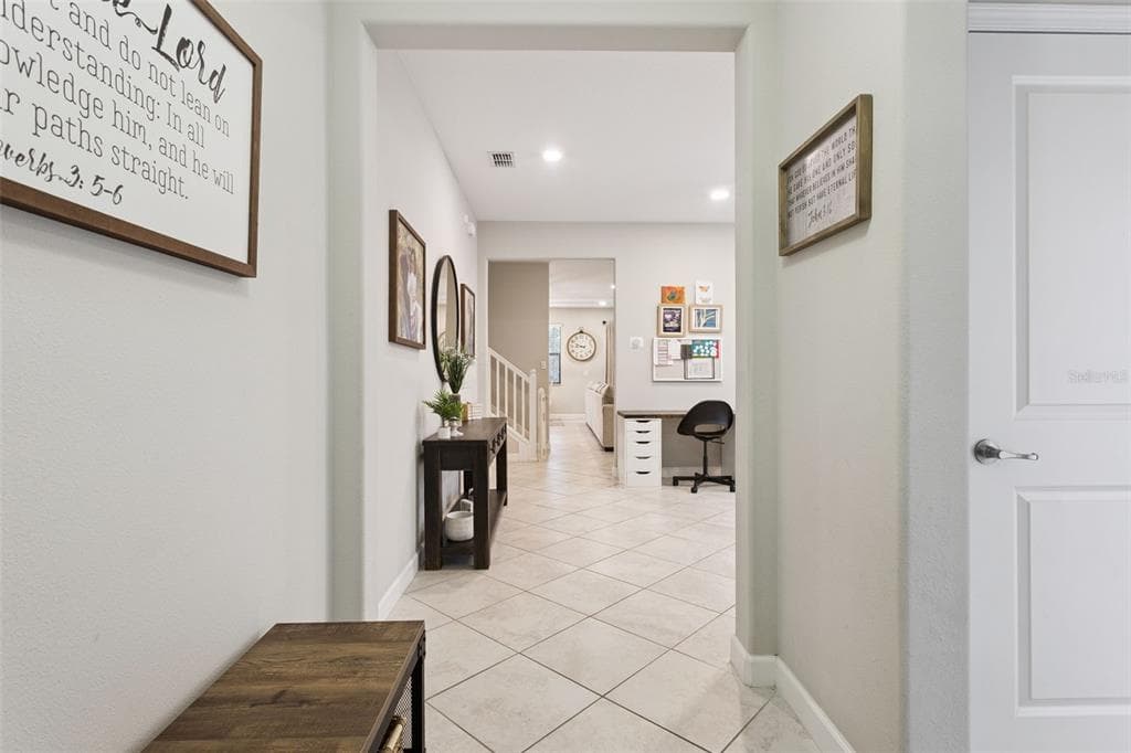 8816 SHADY PAVILLION COURT, LAND O LAKES, FL, 34637 photo 4