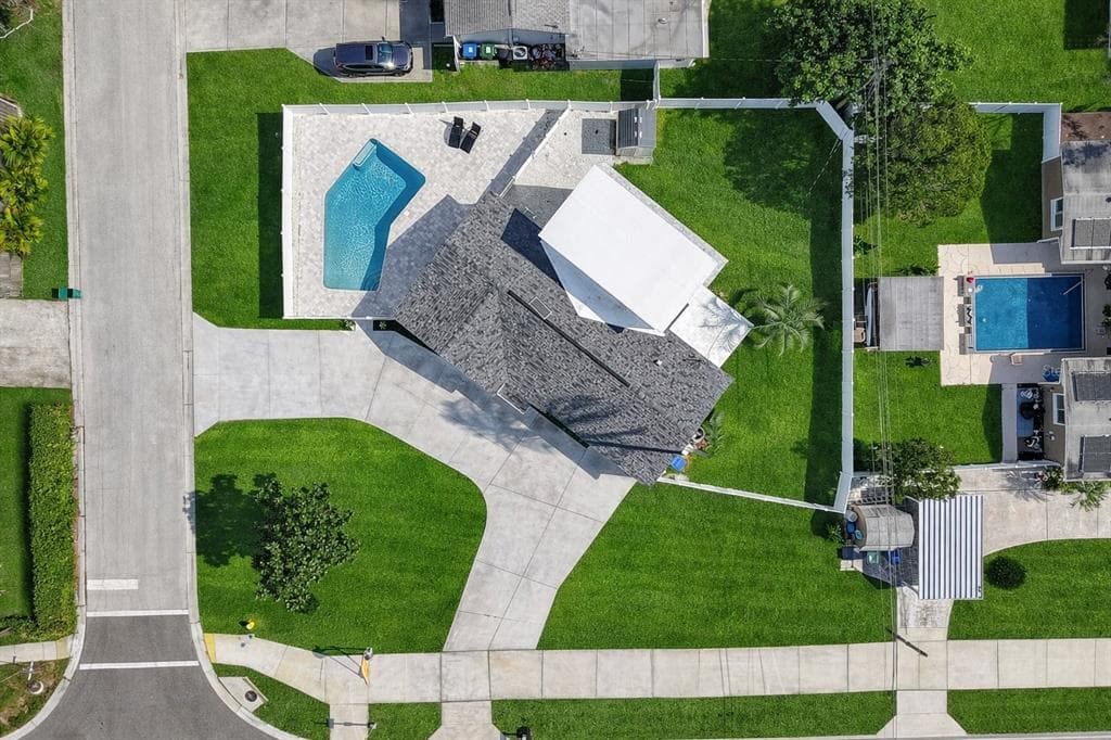 651 20TH STREET, LARGO, FL 33770 photo 4