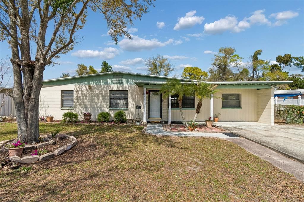 203 LINEBAUGH Avenue, TAMPA, FL 33612