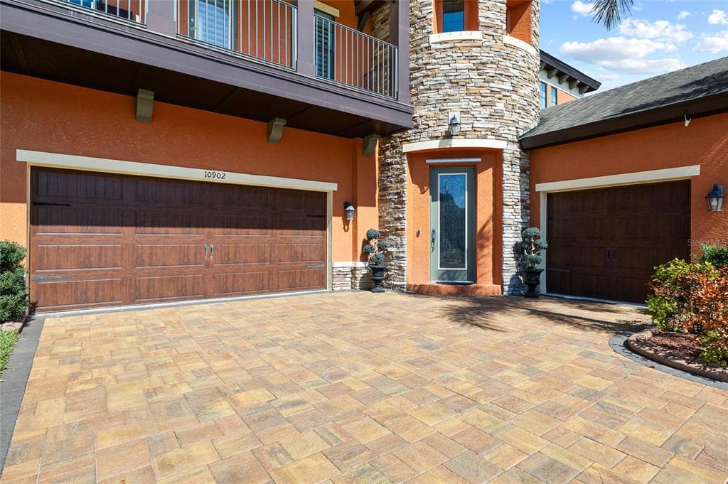 10902 CHARMWOOD DRIVE, RIVERVIEW, FL 33569 photo 4