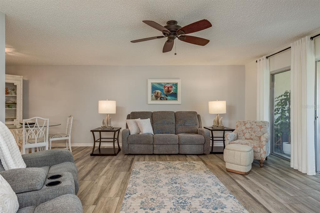 409 STIRLING TERRACE, DUNEDIN, FL 34698 photo 3