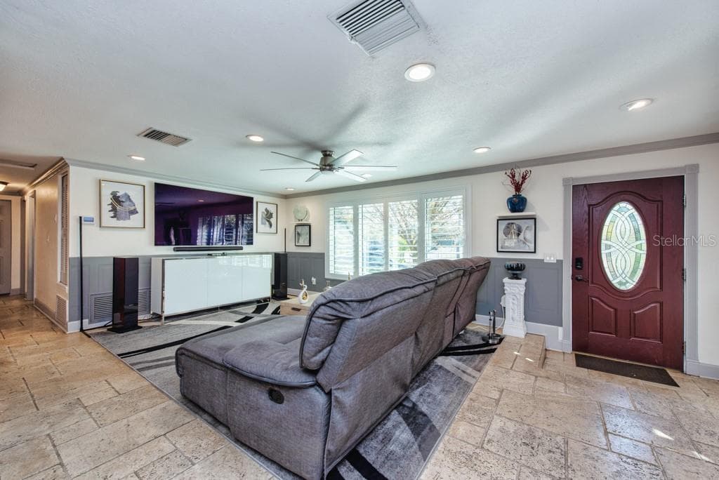 2816 APPLEWOOD DRIVE, CLEARWATER, FL 33759 photo 5