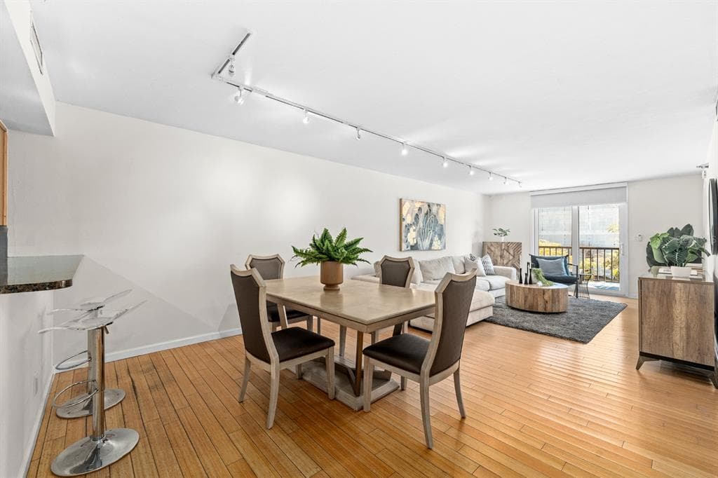 201 LAUREL Street Unit 310, TAMPA, FL 33602 photo 4