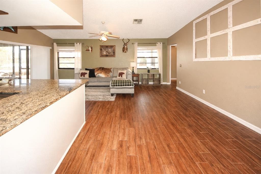 13277 DELBARTON Street, SPRING HILL, FL 34609 photo 5