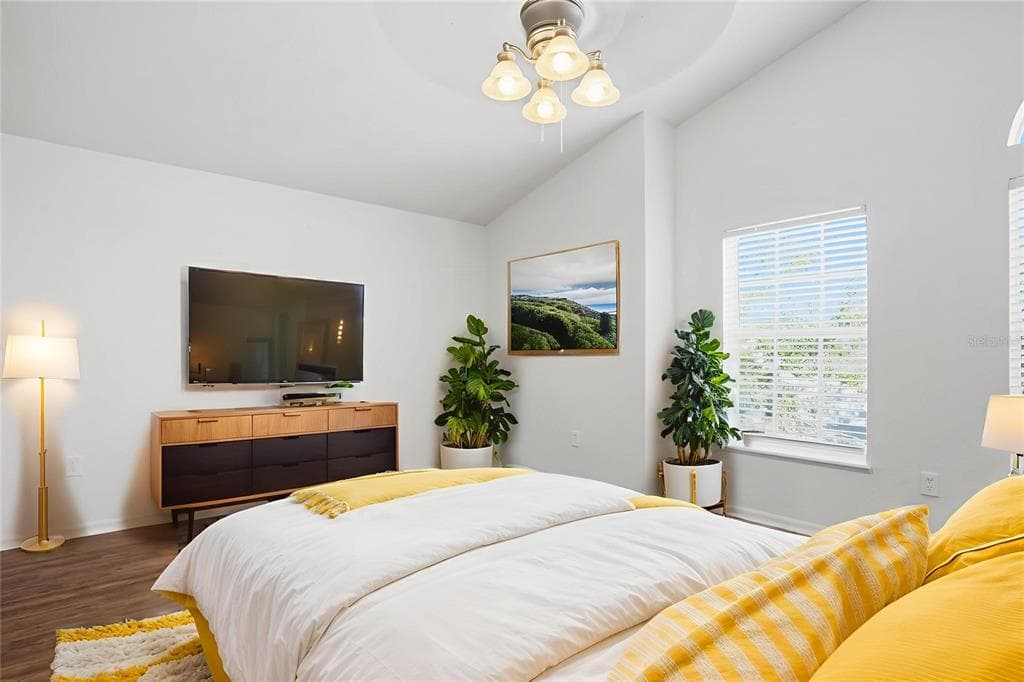 1046 BRENTON LEAF DRIVE, RUSKIN, FL 33570 photo 4