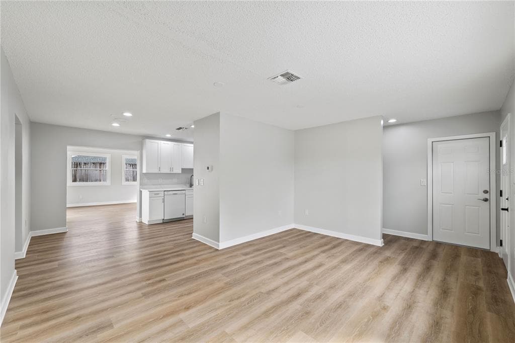 6098 SHANNON AVENUE, SPRING HILL, FL 34606 photo 4