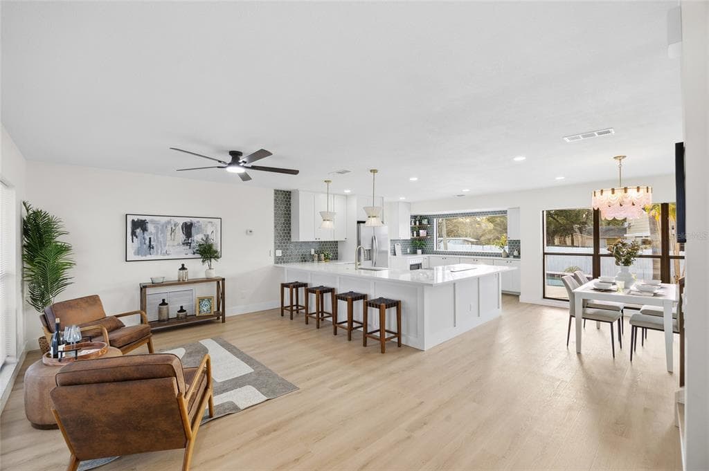 8507 WOODDALE COURT, TAMPA, FL 33615 photo 3